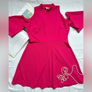 3/50$Simply Be Fuchsia Cold Shoulder Dress